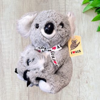 Koala mama kicsinyével