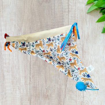 Zörgő játék-cicáknak