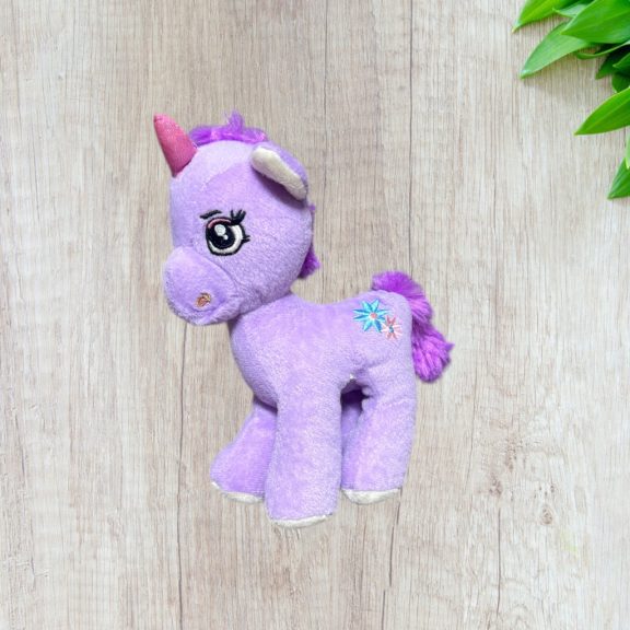 Lila pony Lila pony