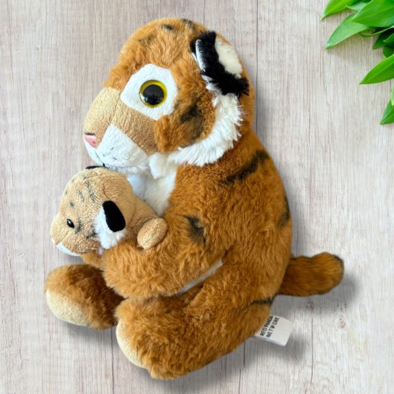 Nature Planet- Tigris anya, kölykével Nature Planet- Tigris anya, kölykével