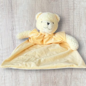 Mackós alvópajtás