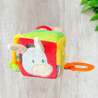 Csilingelő textil kocka