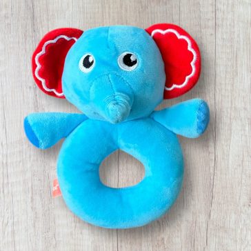 Elefántos plüss csörgő