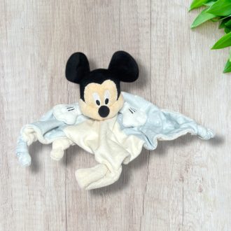 Mickey egeres szundikendő 