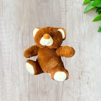 Kicsi barna mackó 