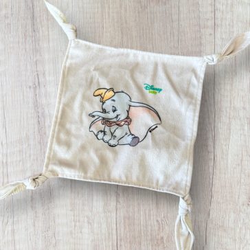 Dumbo-s szundikendő 