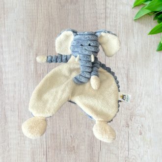 Jellycat elefántos szundikendő 