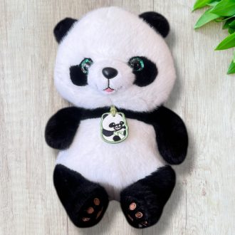 Csillogó szemű panda