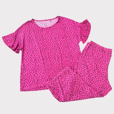 Pink, pöttyös pizsama