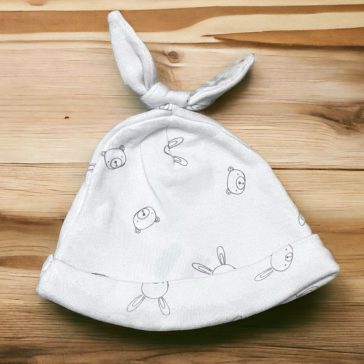 F&F nyuszis sapka 0-1hó