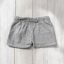 Szürke rövidnadrág