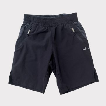 Fekete rövidnadrág