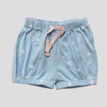 Világoskék margarétás rövidnadrág