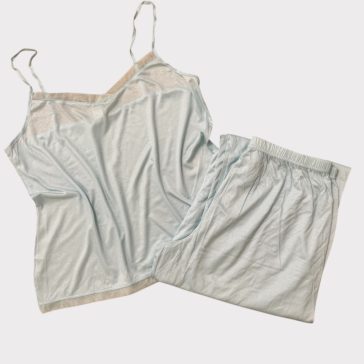 Világoskék pizsama